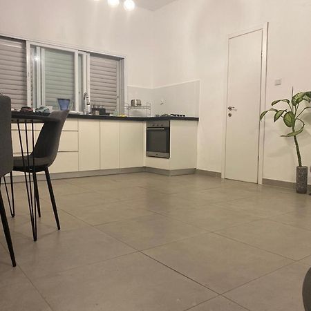 Apt Heart Tlv Arnon 50 Mt From Sea Leilighet Tel Aviv Eksteriør bilde