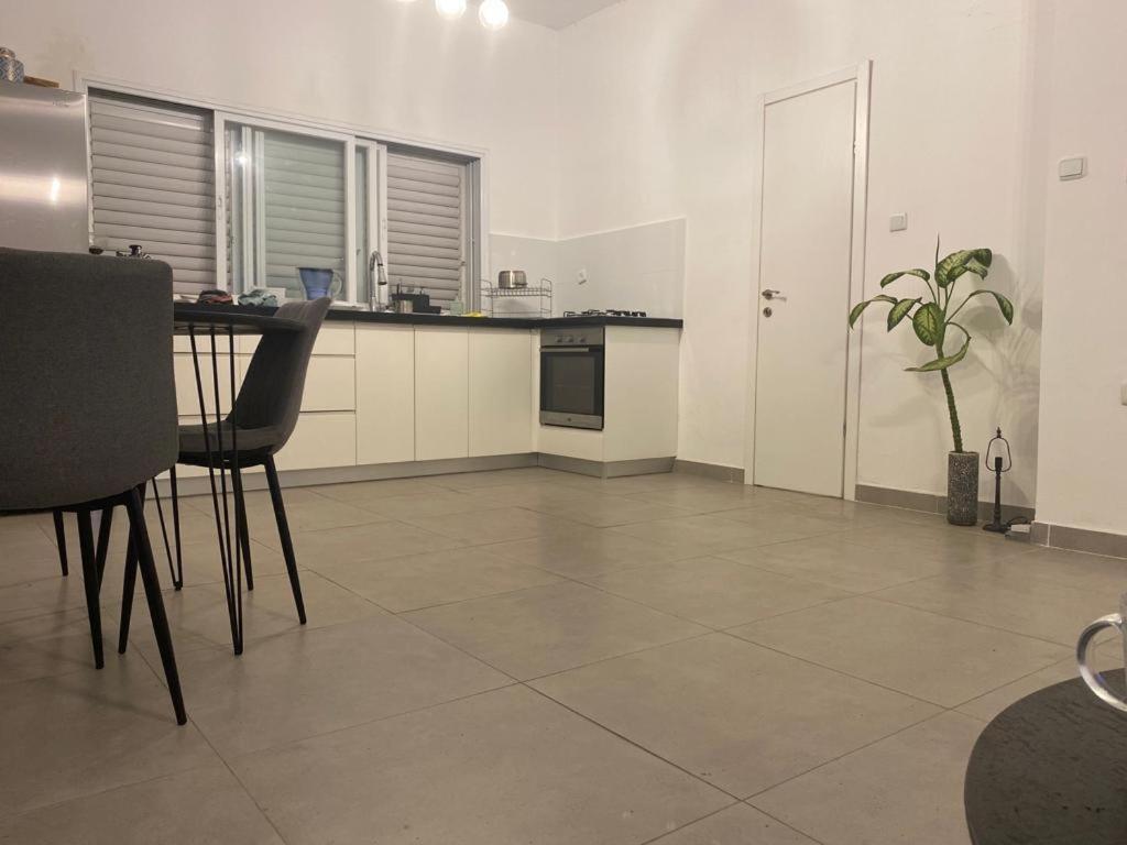 Apt Heart Tlv Arnon 50 Mt From Sea Leilighet Tel Aviv Eksteriør bilde